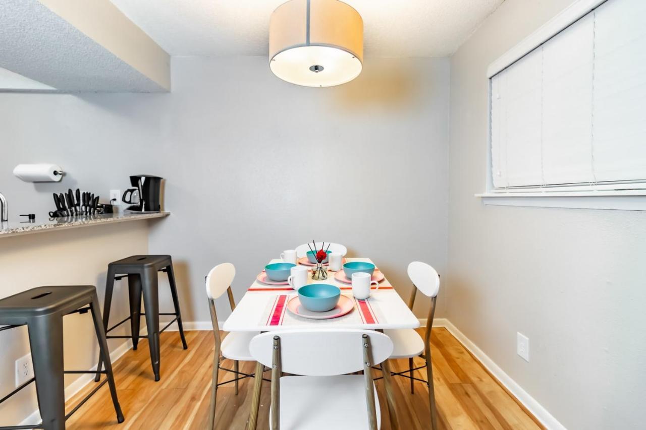 Efficiency 2Br King Bed Suites Next To Downtown Austin Eksteriør billede