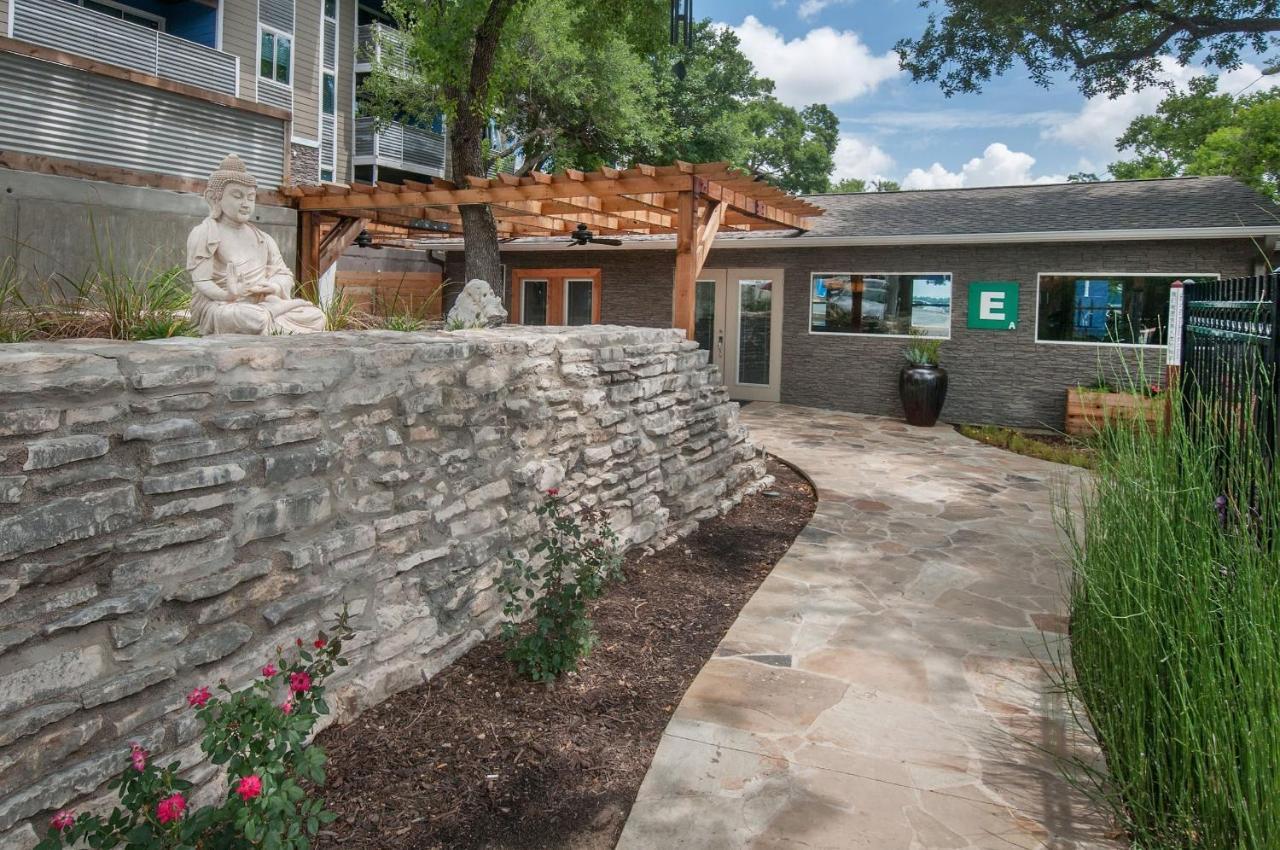 Efficiency 2Br King Bed Suites Next To Downtown Austin Eksteriør billede